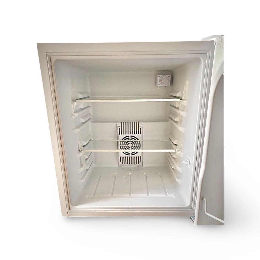 ほぼ新品 静音48L小型冷蔵庫 Sun Ruck 2025年製 美品 綺麗め