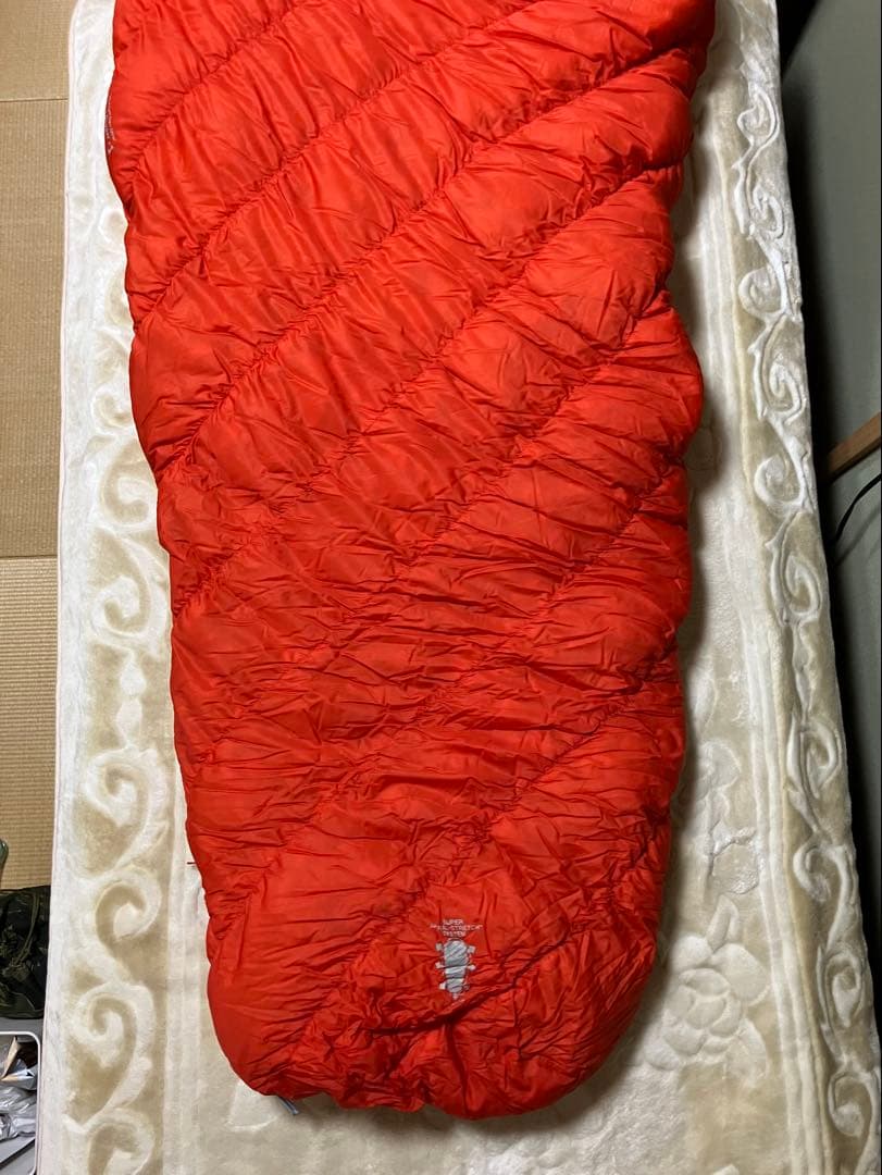 モンベル　ダウンハガー　800 #１　専用ストリージバッグ付き