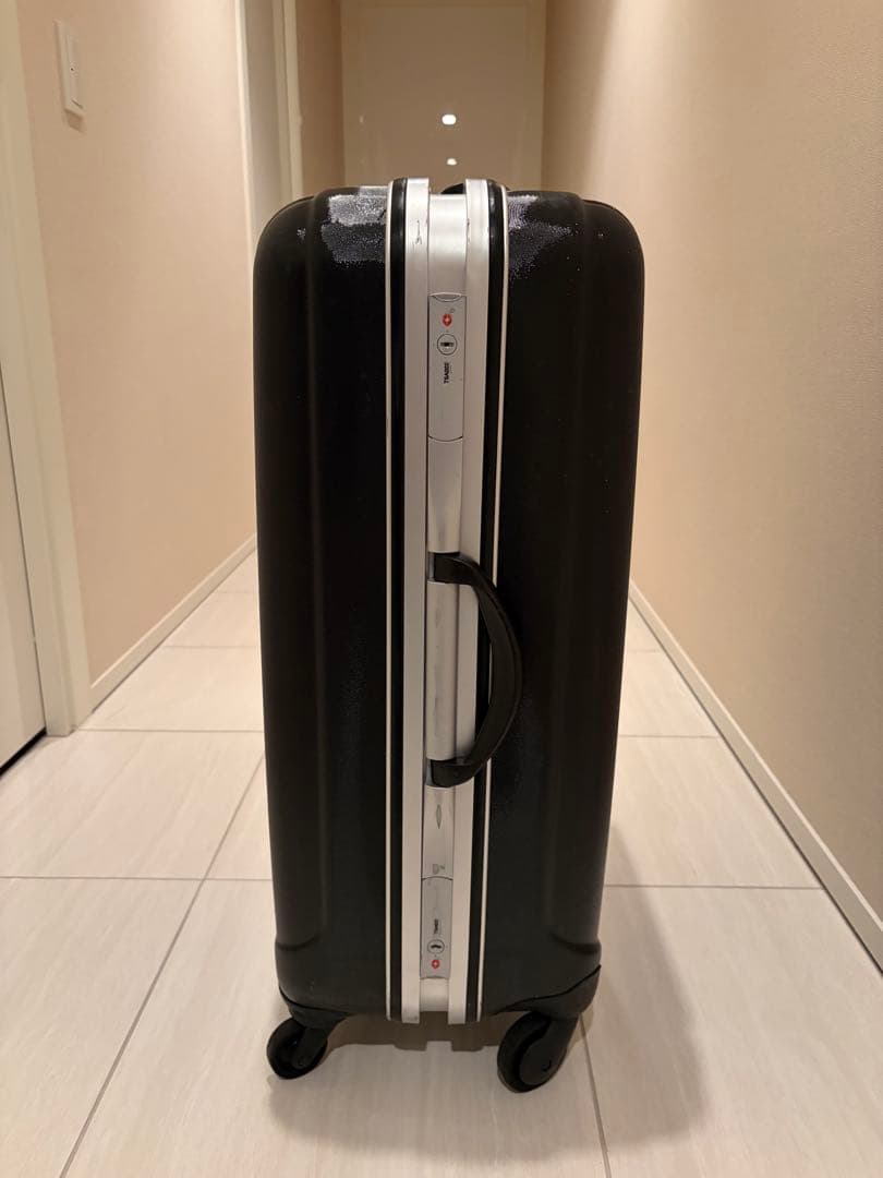 サムソナイト旅行用スーツケース