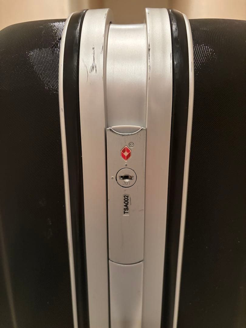 サムソナイト旅行用スーツケース