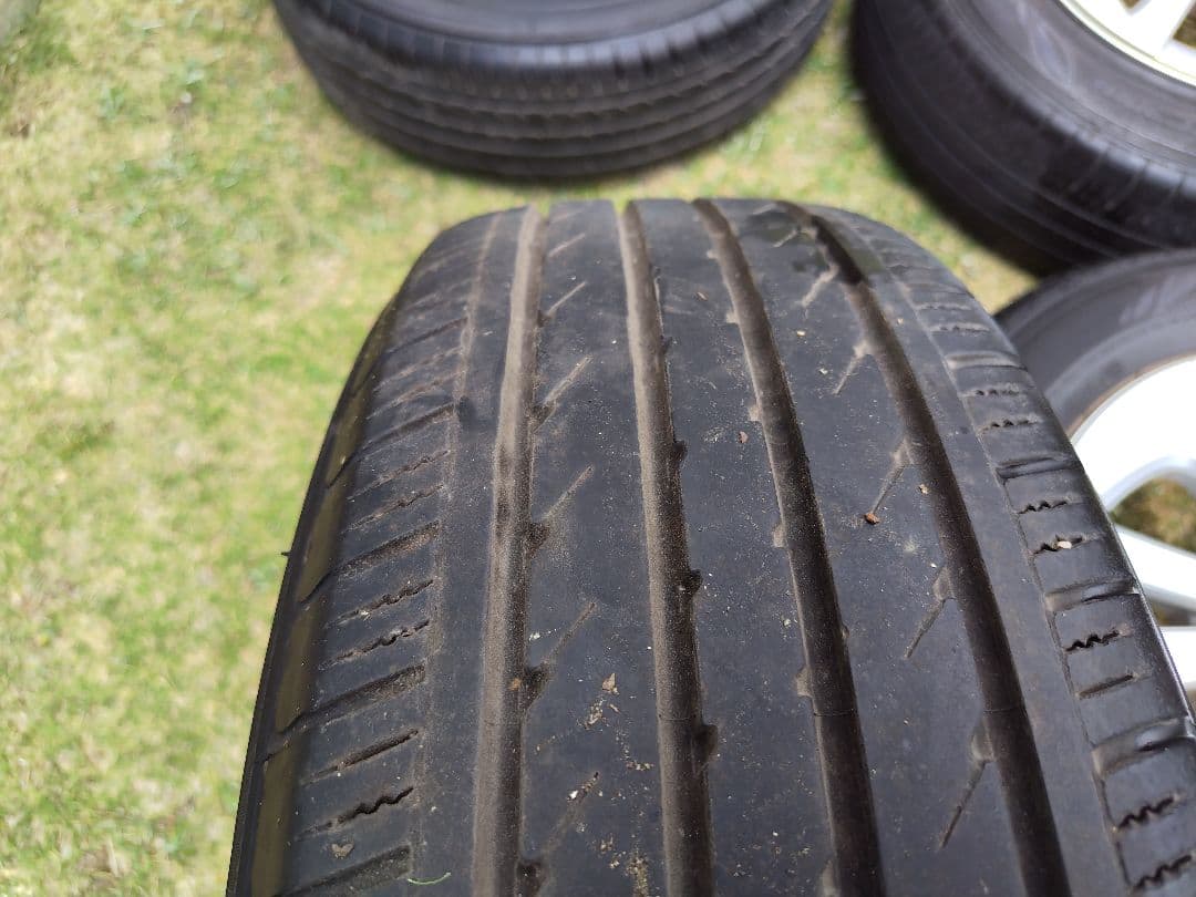 t*a様 k*7様 50プリウス　純正 15インチ ホイールタイヤセット