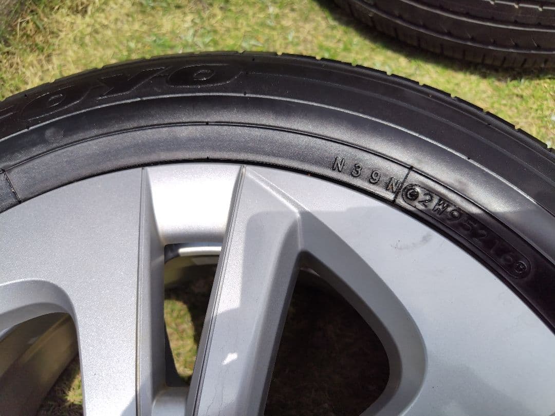 t*a様 k*7様 50プリウス　純正 15インチ ホイールタイヤセット