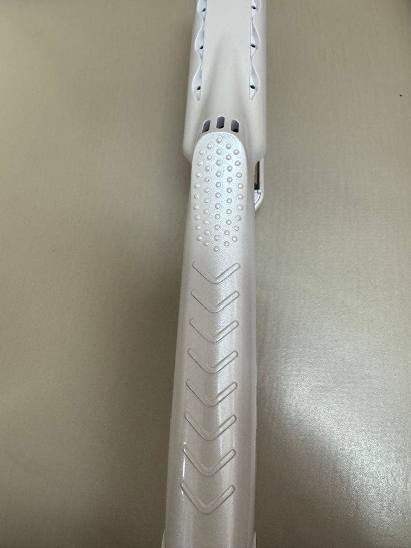 絹女 KINUJO ストレートヘアアイロン ホワイト　LM225