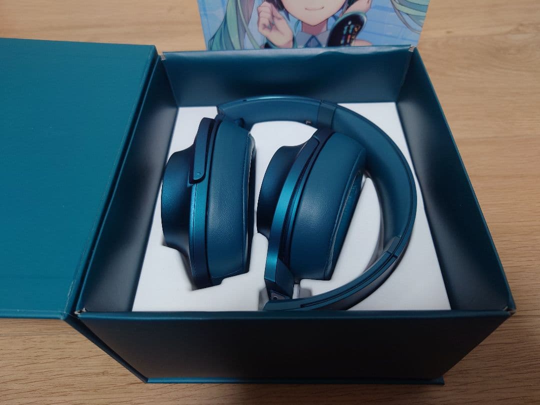 h.ear on（MDR-100A) 初音ミクモデル