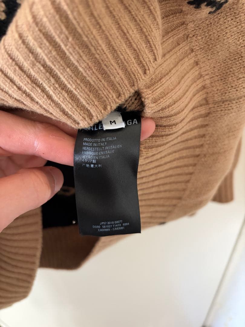 BALENCIAGA ロゴ入りニット Mサイズ ベージュ