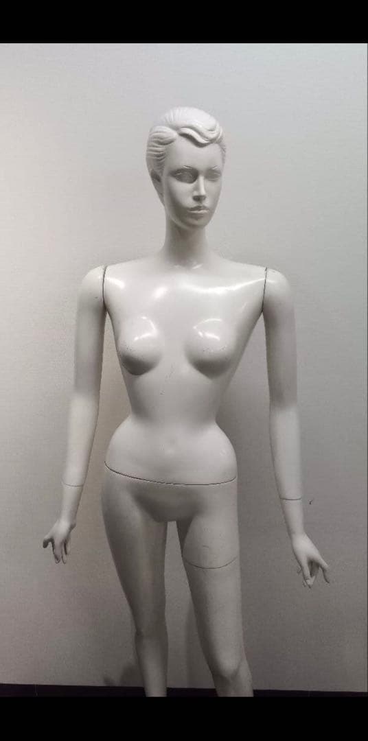 女性用ホワイトマネキン