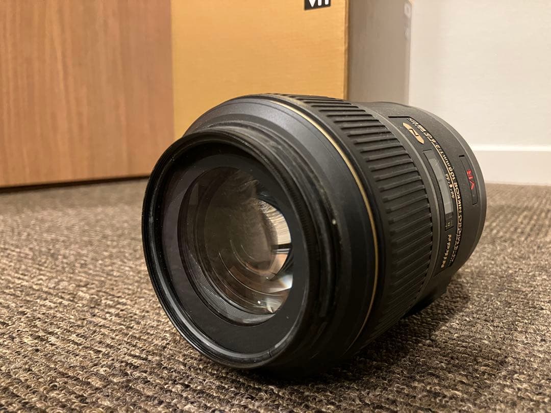 NIKKOR 105mm f/2.8G IF-ED VR マイクロレンズ