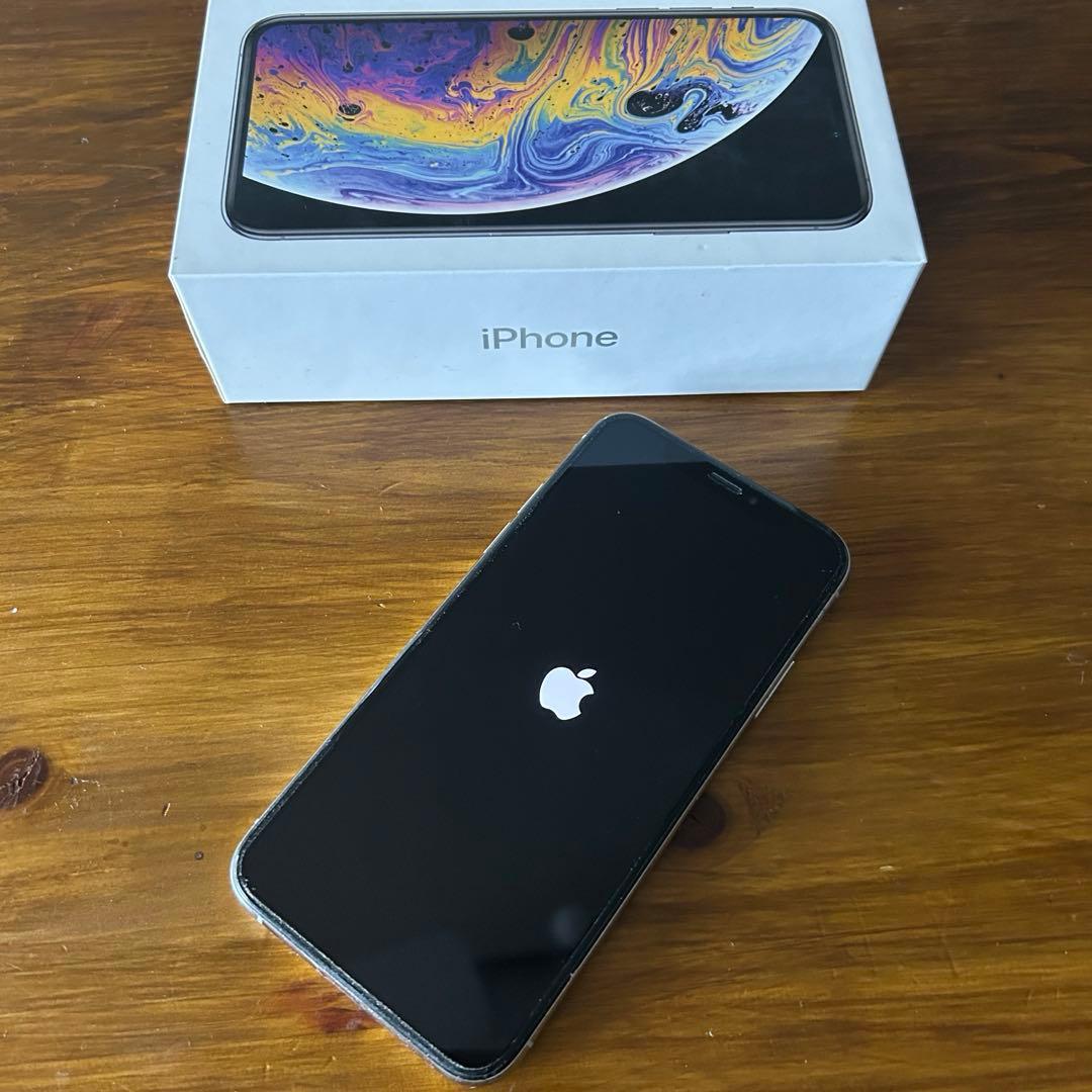 iPhone XS 256GB シルバー SIMフリー 本体のみ
