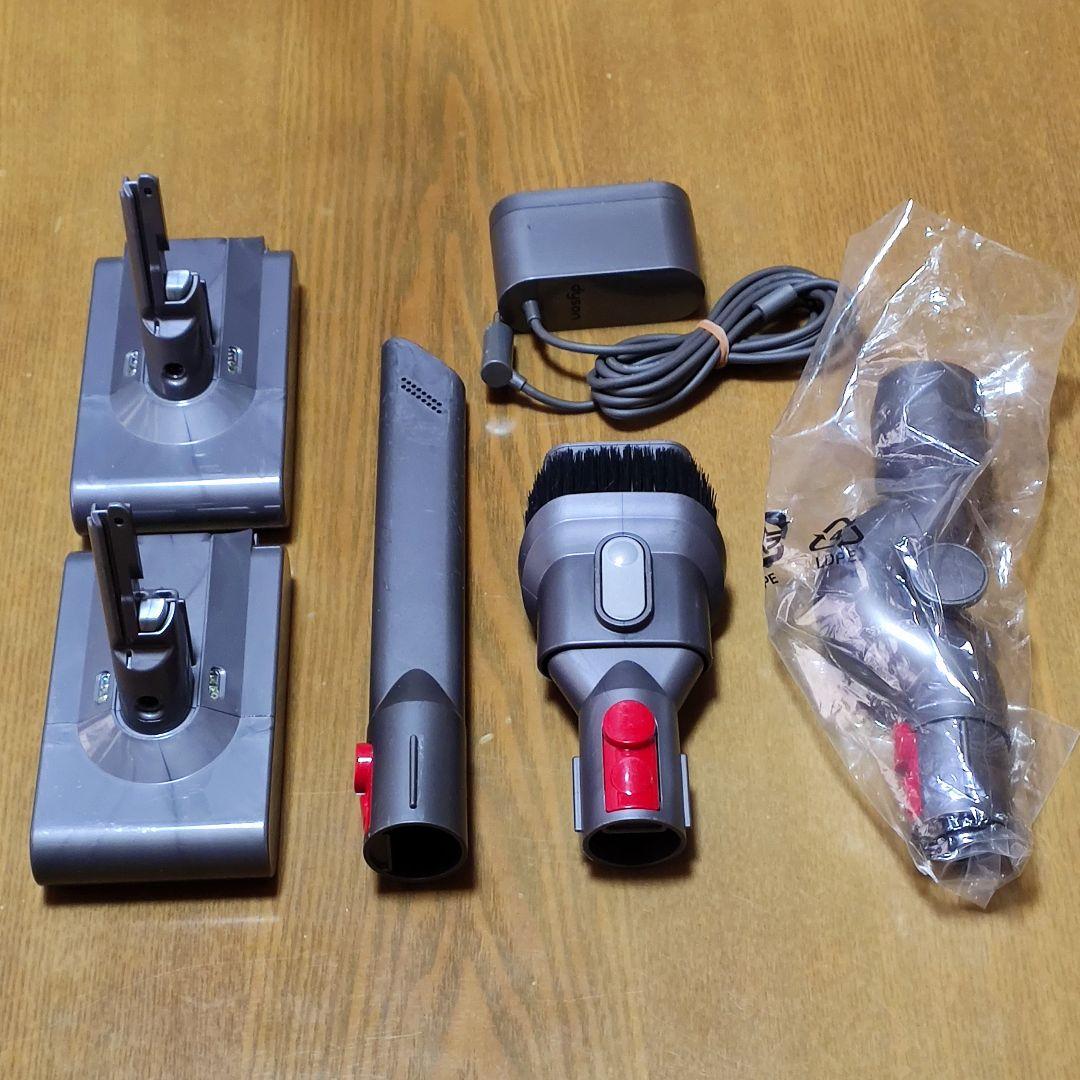 ダイソンV8 SV10K掃除機 完全分解清掃済み動作品 純正バッテリー２つセット