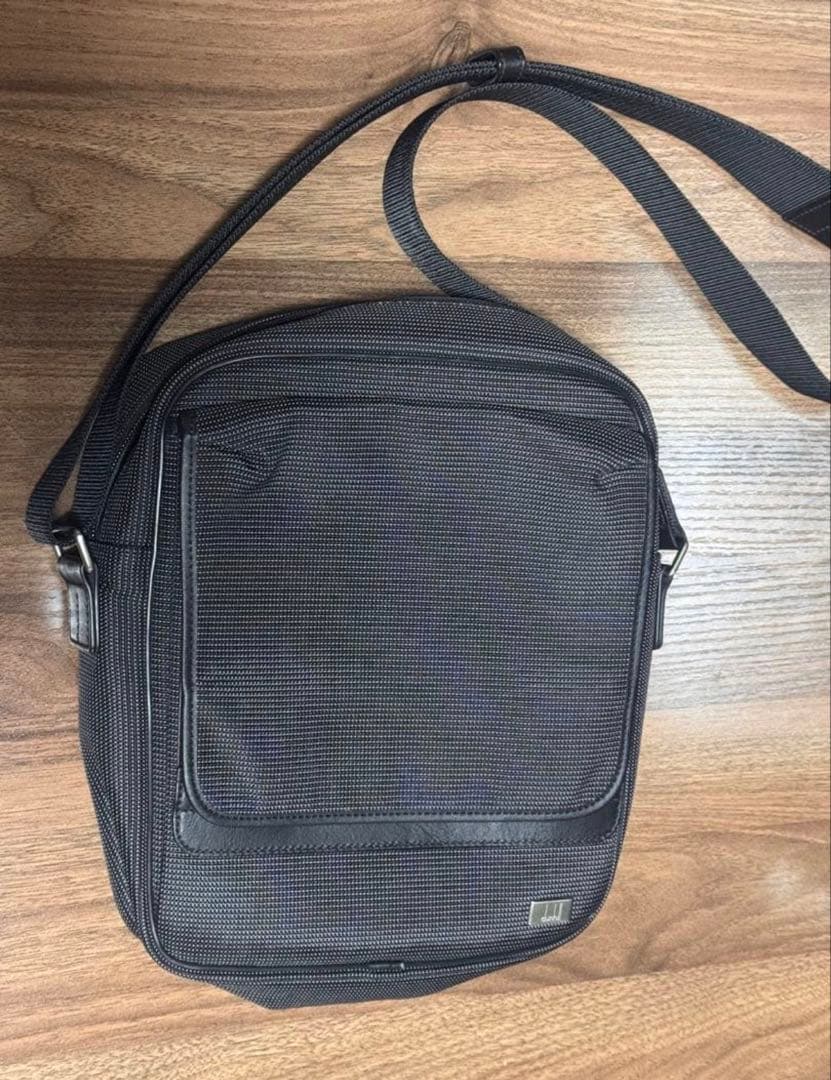 ダンヒル Dunhill ショルダーバッグ 斜め掛け キャンバス　ブラック系