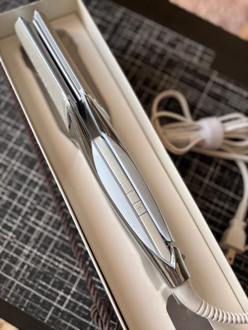 maho様ReFaパワーストレートアイロン　プロ　箱・保証書つき　リファ本店購入