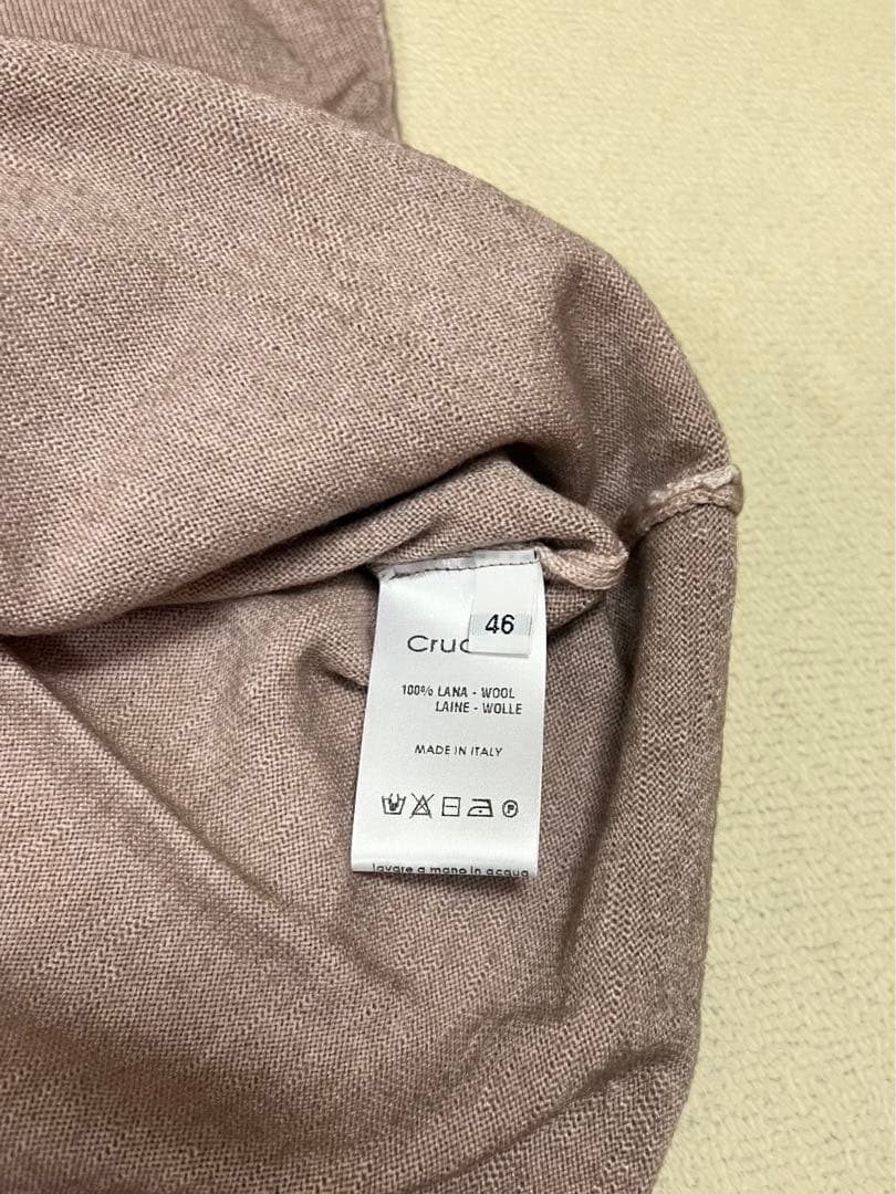 最終特価【新品未使用】クルチアーニ　CRUCIANIクルーネックベージュM