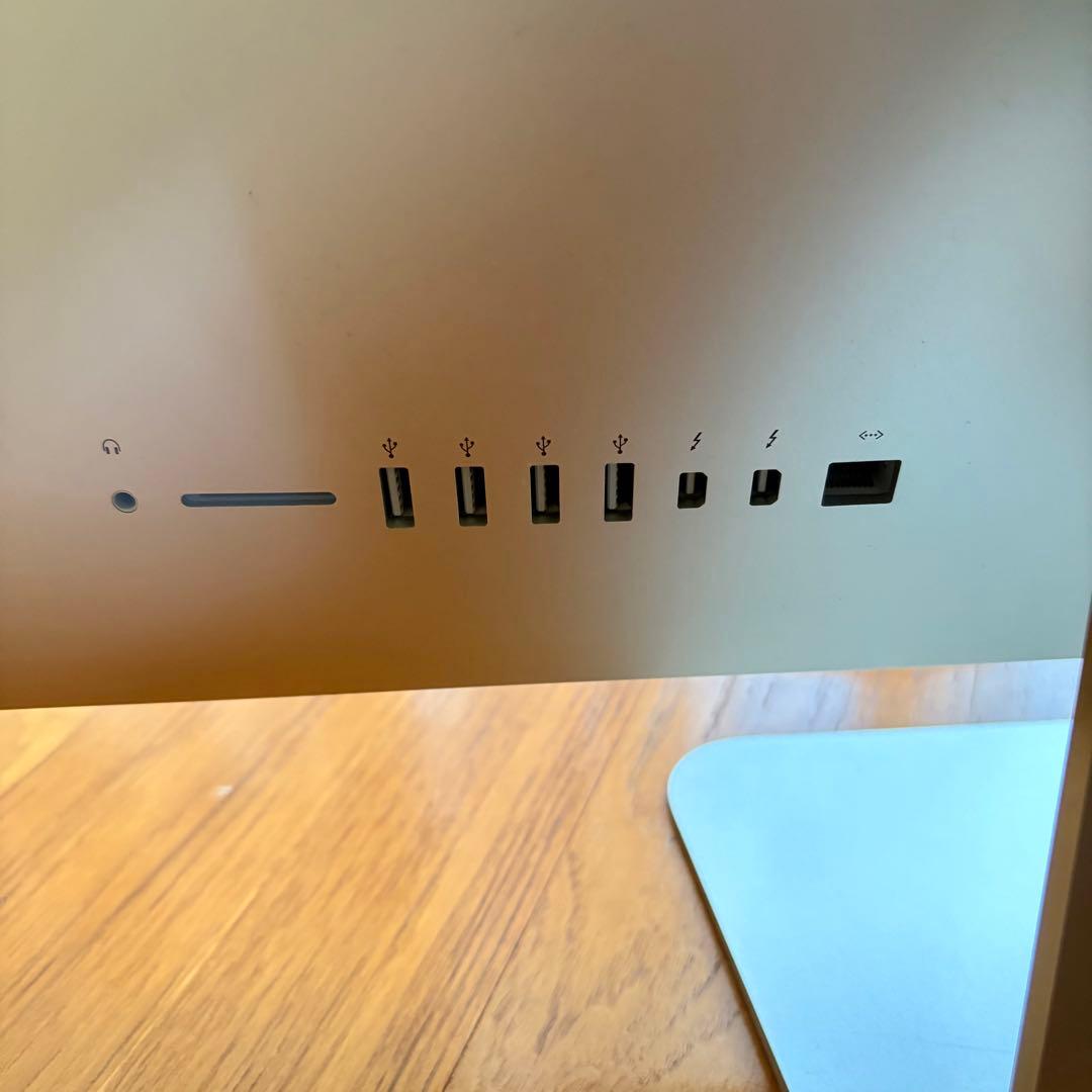 Apple iMac21.5インチ<メモリ16GB>