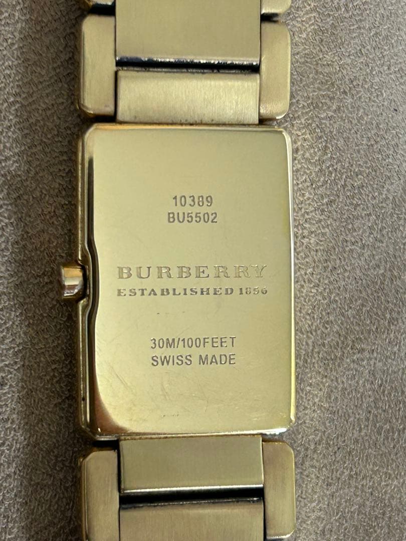 Burberry レディース 時計 ゴールド