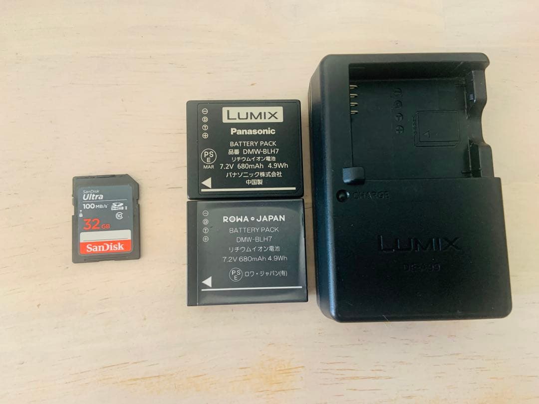 デジタルカメラ Lumix GM1