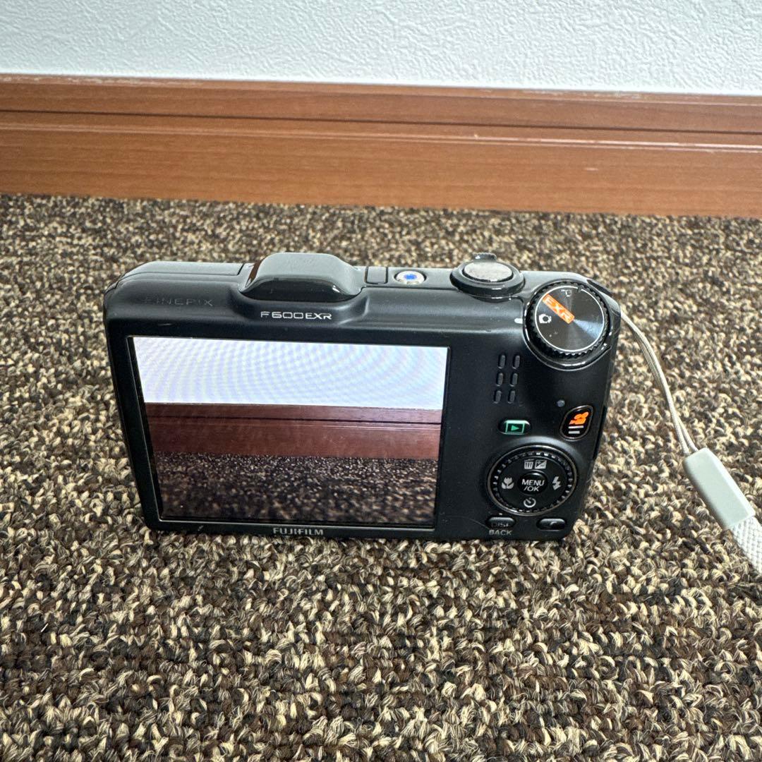 デジタルカメラ FUJIFILM F600EXR