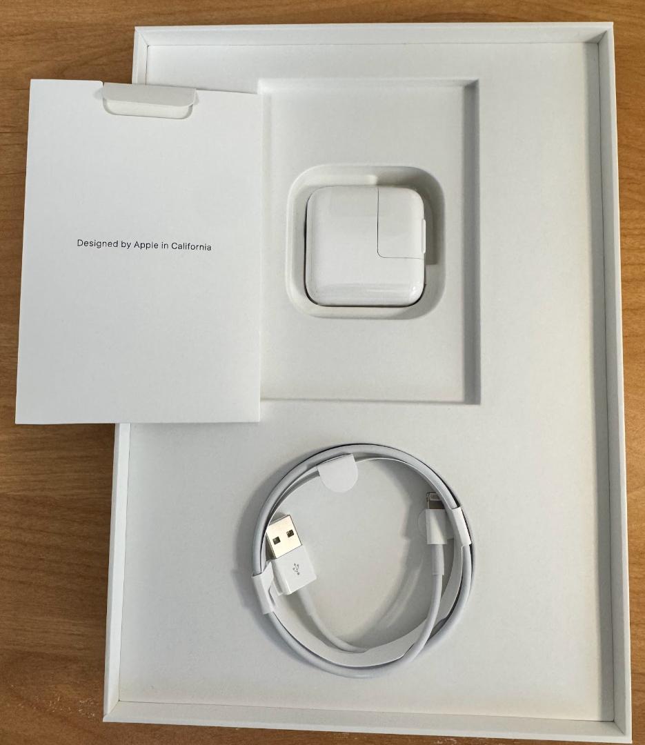 iPad 第6世代 Wi-Fi 128GB シルバー MR7K2J/A 動作品