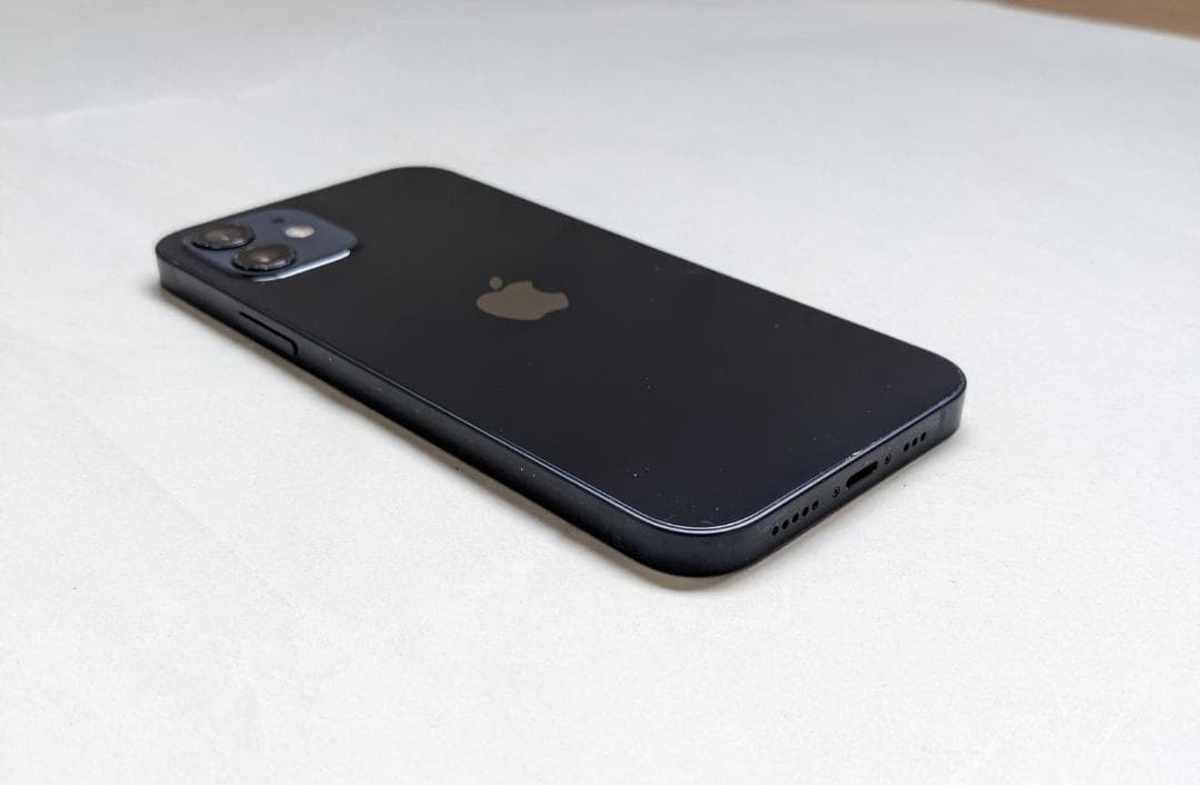 iPhone 12 64GB 【新品 ガラスフィルム 付属】SIMフリー