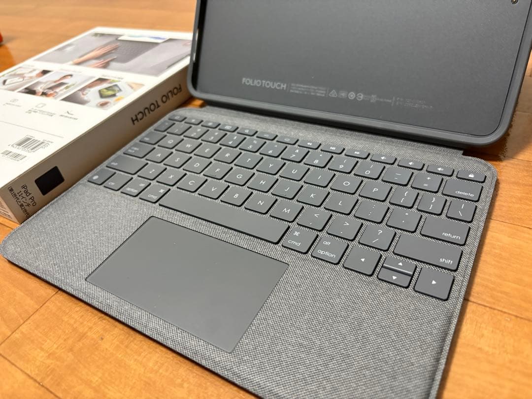 FOLIO TOUCH iPad Pro 11インチ（第1世代と第2世代）