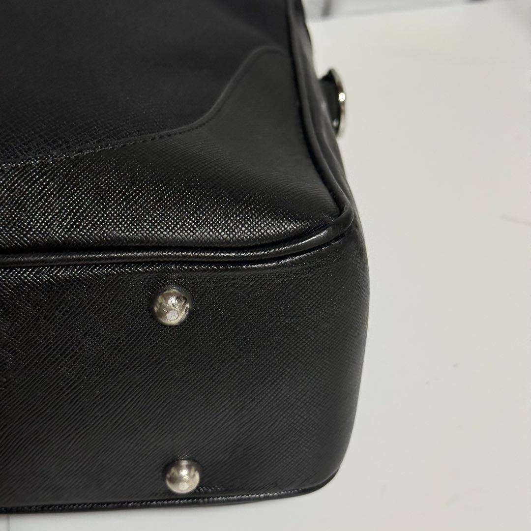 ⭐️極美品⭐️ペッレモルビダ　キャピターノ　レザー　ブラック　　ビジネスバッグ