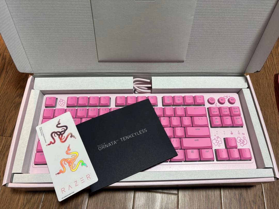 RAZER ORNATA V3 テンキーレスキーボード　サンリオ