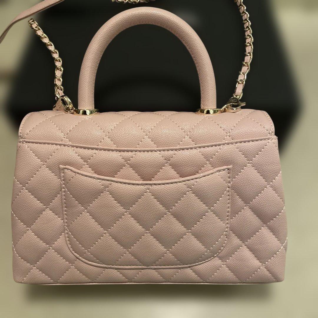 CHANEL ピンクレザー ショルダーバッグノベルティー