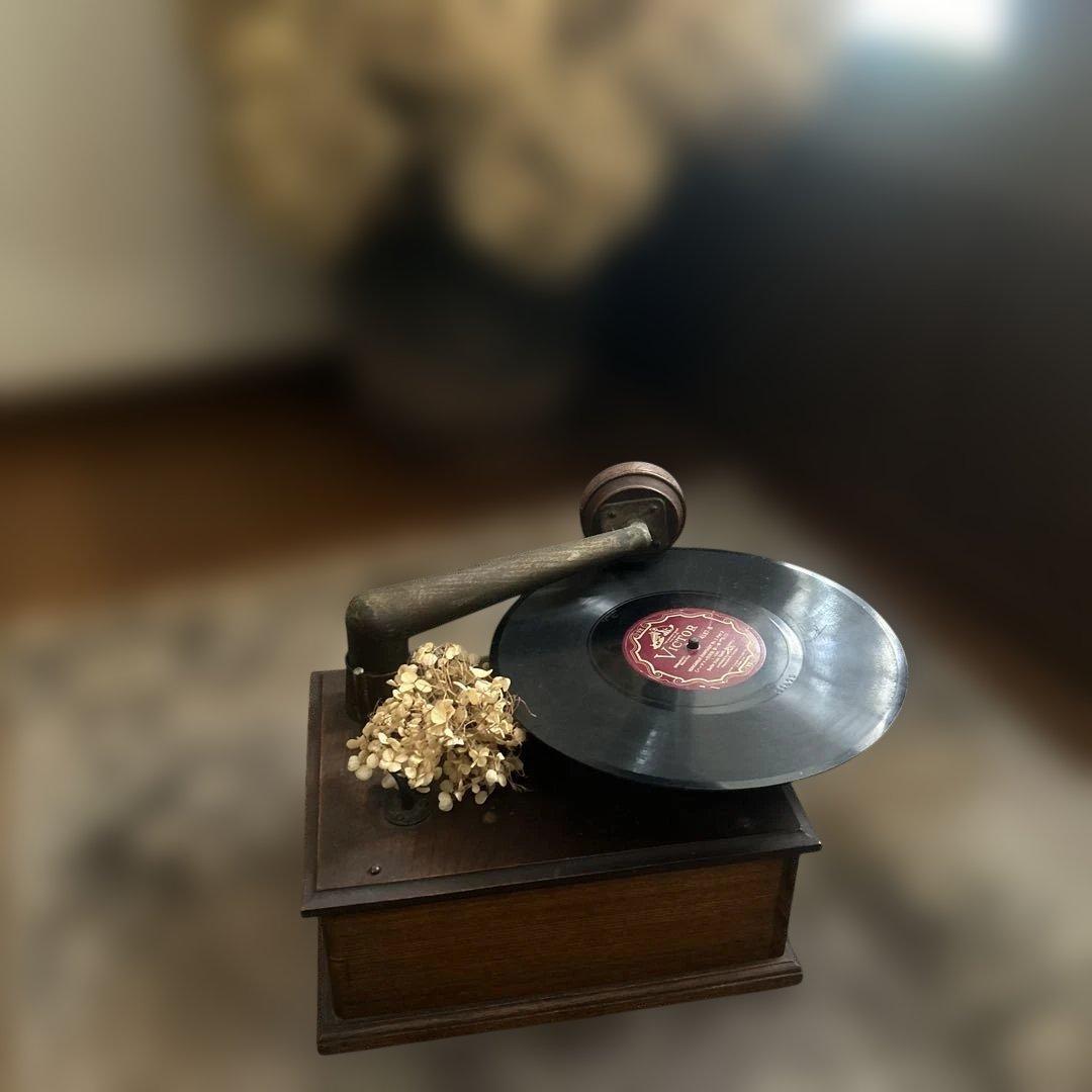 アンティーク 蓄音機 クトウ蓄音機　卓上型　くとう蓄音機　蓄音器　骨董