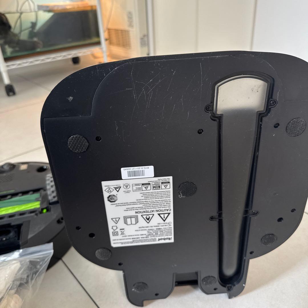 roomba i3+ ルンバアイスリープラス　ロボット掃除機