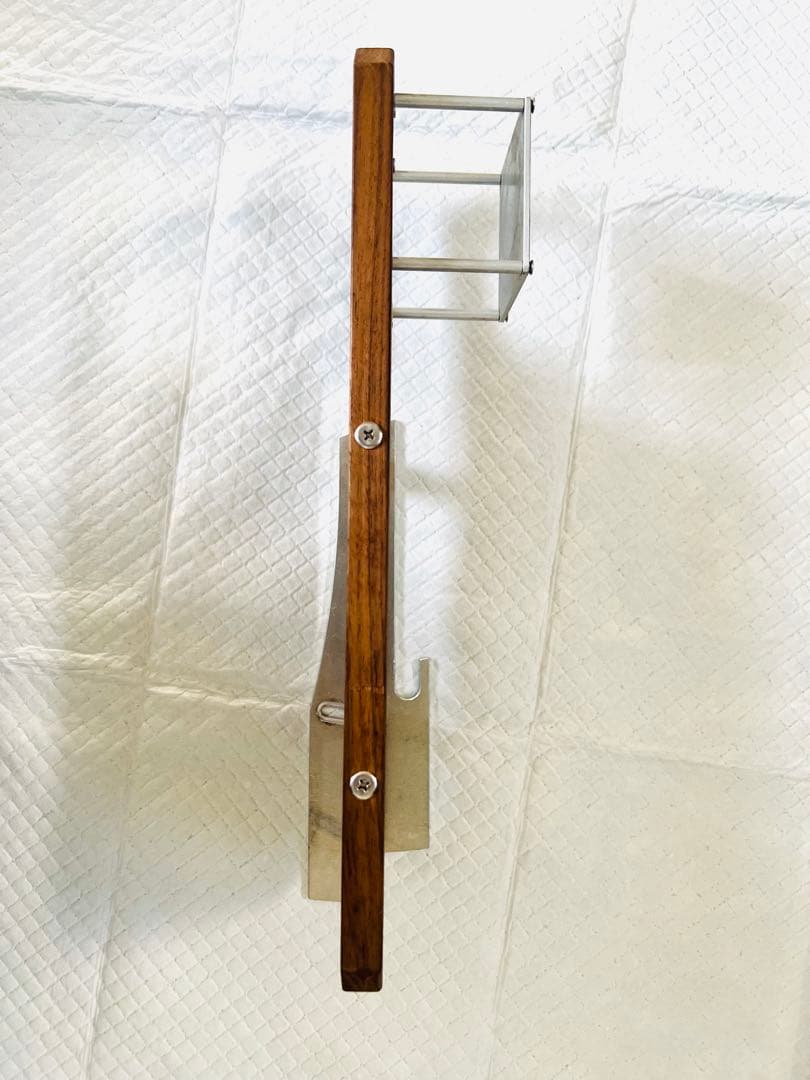 インアバンス「ONES TABLE（ワンズテーブル）