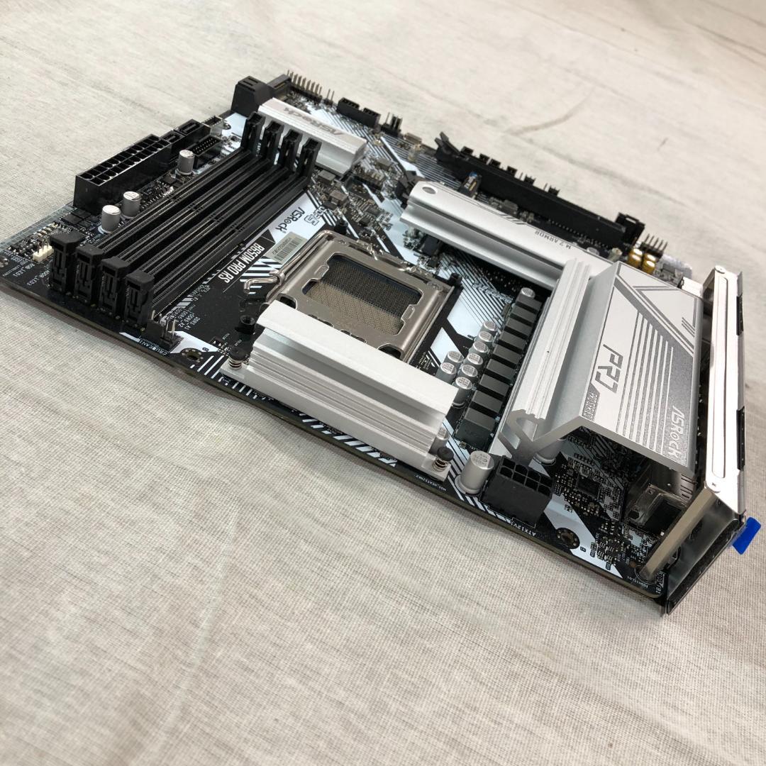 真*崎様 動作未確認　ASRock マザーボード B650M Pro RS AM