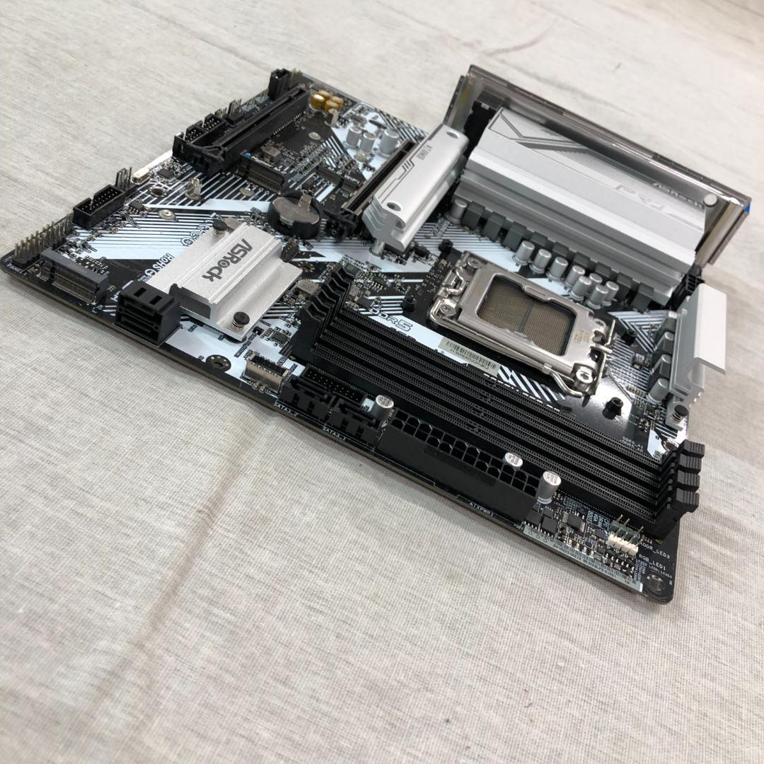 真*崎様 動作未確認　ASRock マザーボード B650M Pro RS AM