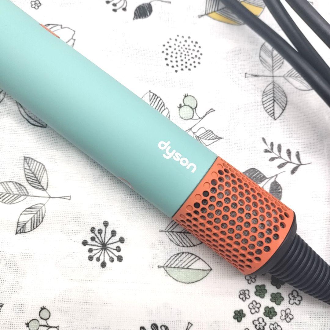 新品同様⭐️最新モデル ダイソン ドライヤー HD17 Dyson