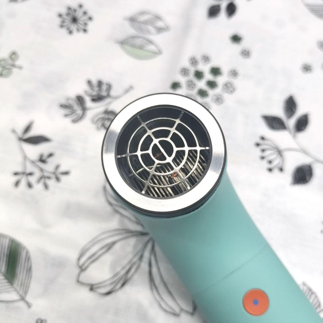 新品同様⭐️最新モデル ダイソン ドライヤー HD17 Dyson