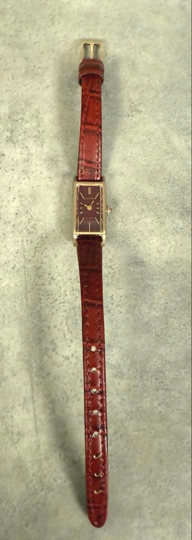 シチズン キー CITIZEN kii: ソーラー腕時計 EG7043-09W