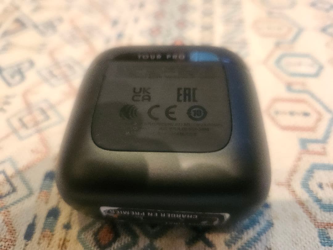 JBL TOUR PRO 2 ブラック イヤフォン 充電器付き