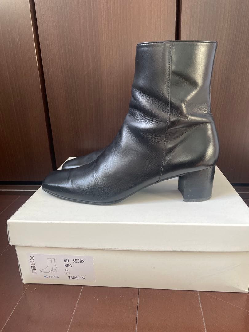 21日まで限定値下げ⭐︎美品☆ダイアナ☆ショートブーツ☆黒25㎝
