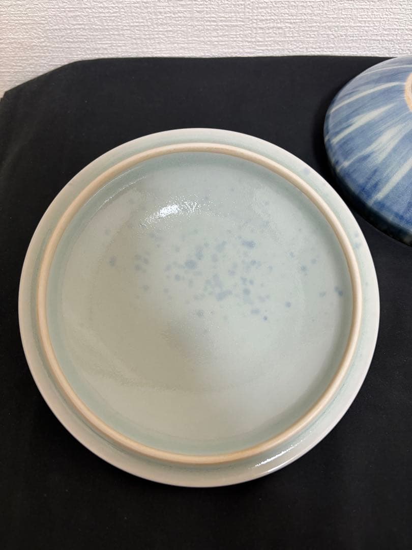 波佐見焼　　斉山窯(太田恵) 器　海老紋蓋付鉢