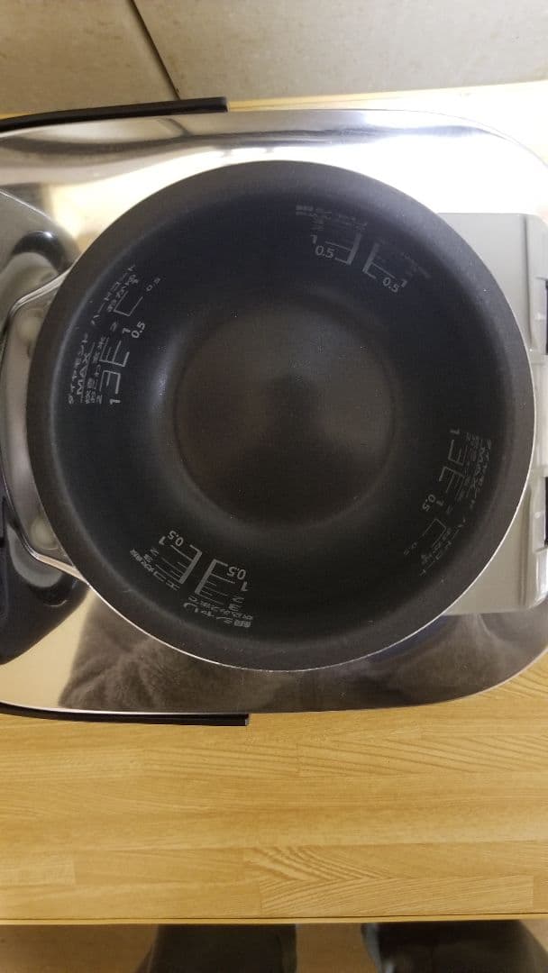 2022年製☆パナソニック圧力IH炊飯器 バックライト液晶画面 ダイヤモンド竈釜