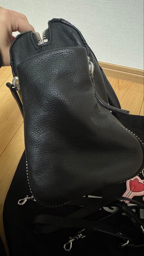 DIESEL LE-ZIPPER クロスボディバッグ