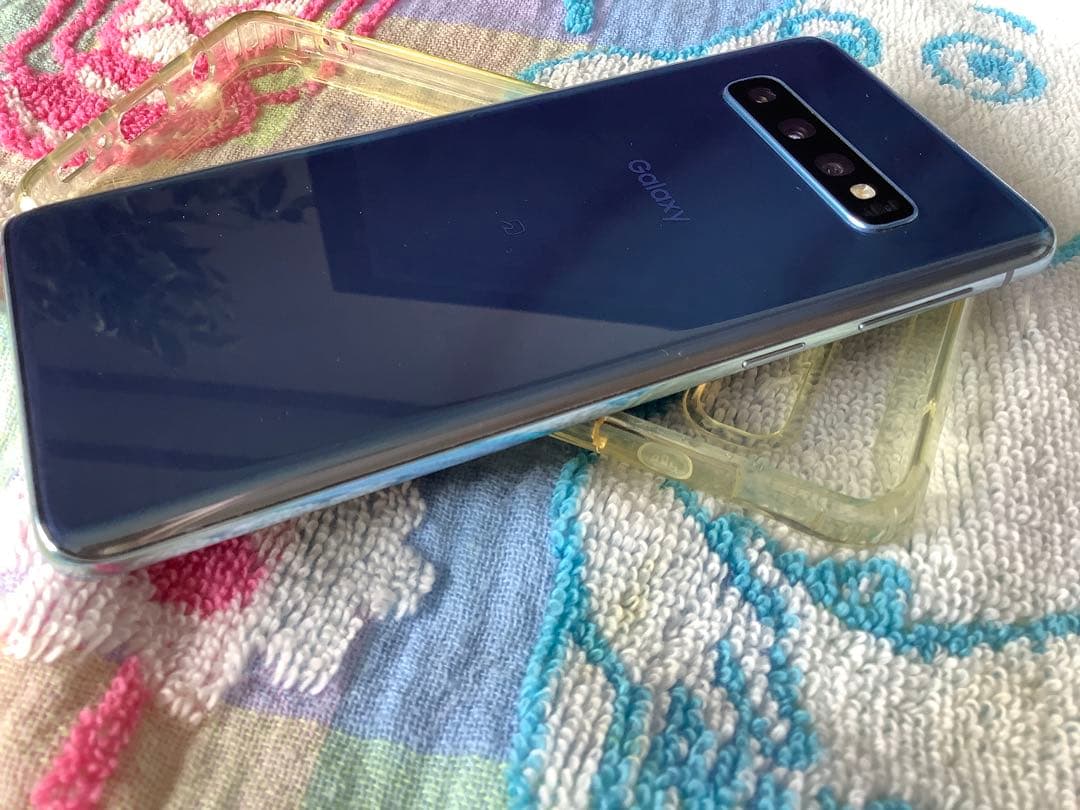 美品 バッテリー交換後1年使用 Galaxy S10 SCV41 SIM解除