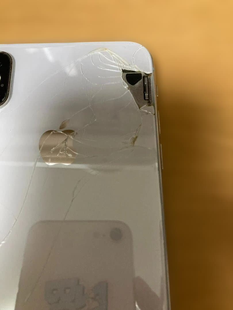 iPhoneX 64GB SIMフリー ジャンク 背面ガラス剥がれ 内部露出あり