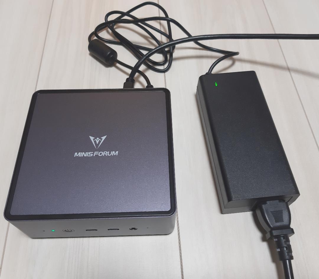 Minisforum UM790Pro ミニPC 7940HS/32GB/1TB
