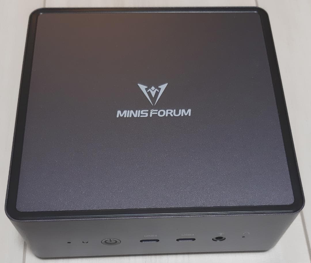 Minisforum UM790Pro ミニPC 7940HS/32GB/1TB