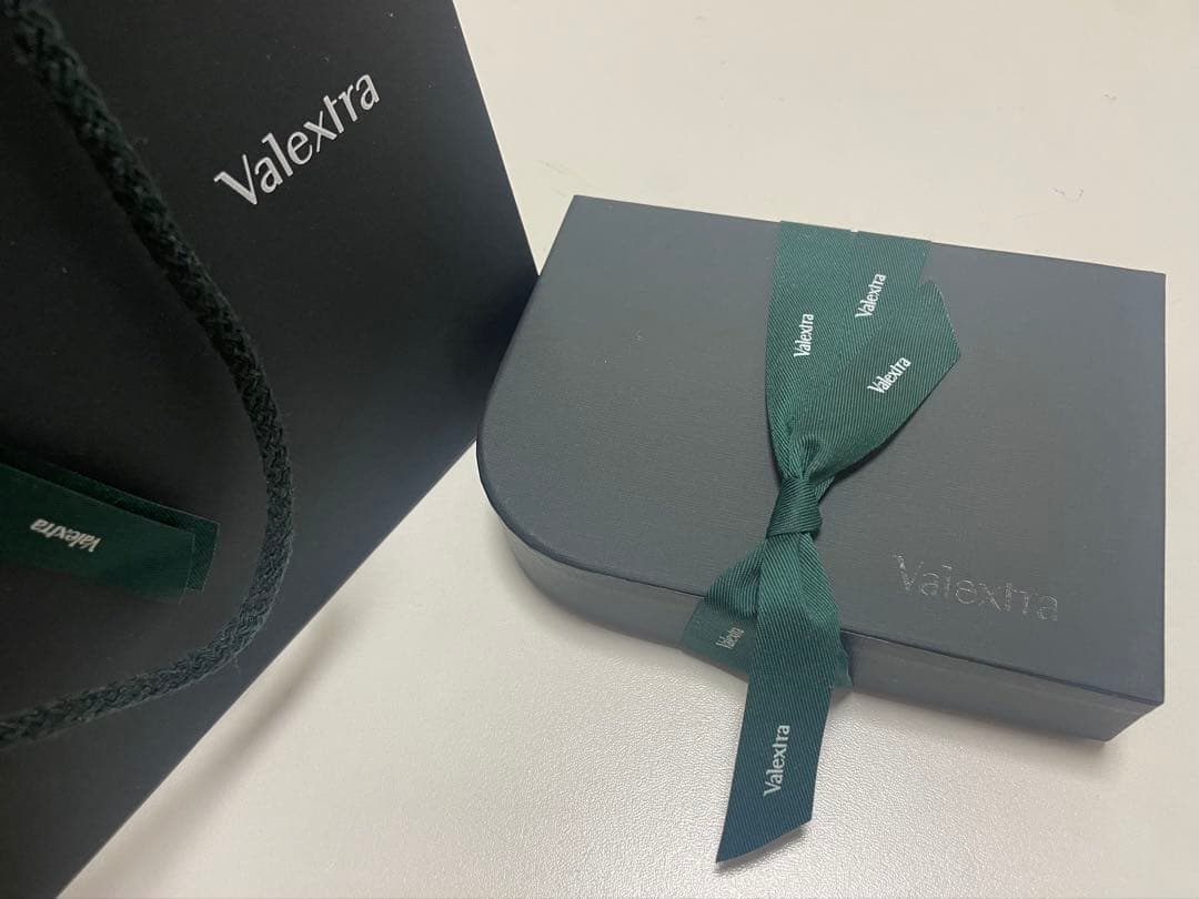 【新品未使用】ヴァレクストラ Valextra 名刺入れ グレー