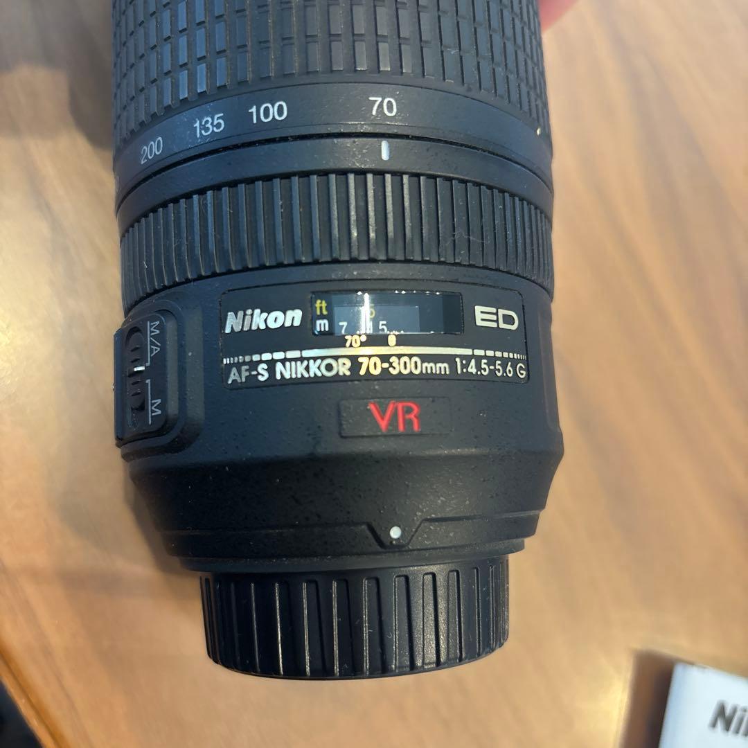 Nikon 望遠ズームAF-S VR Zoom Nikkor 70-300mm