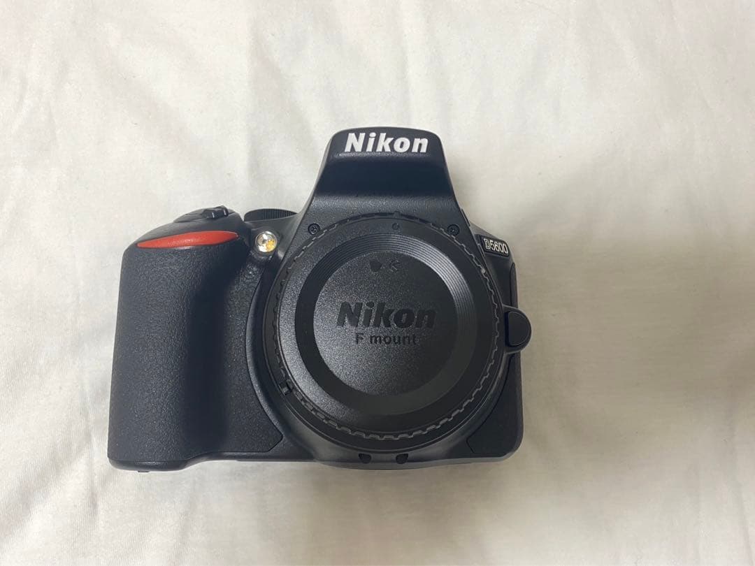 【超美品】Nikon D5600 ダブルズームキット ニコン カメラ 一眼レフ