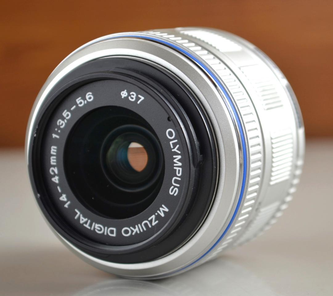 スマホ転送 OLYMPUS オリンパス PEN E-P1 レンズ付キットホワイト