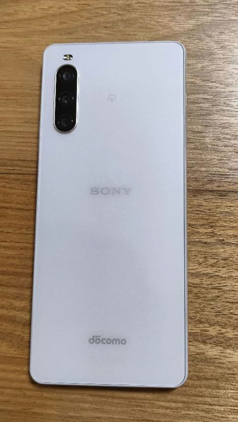 スマホ本体　Sony Xperia 10 IV (SO-52C) ホワイト