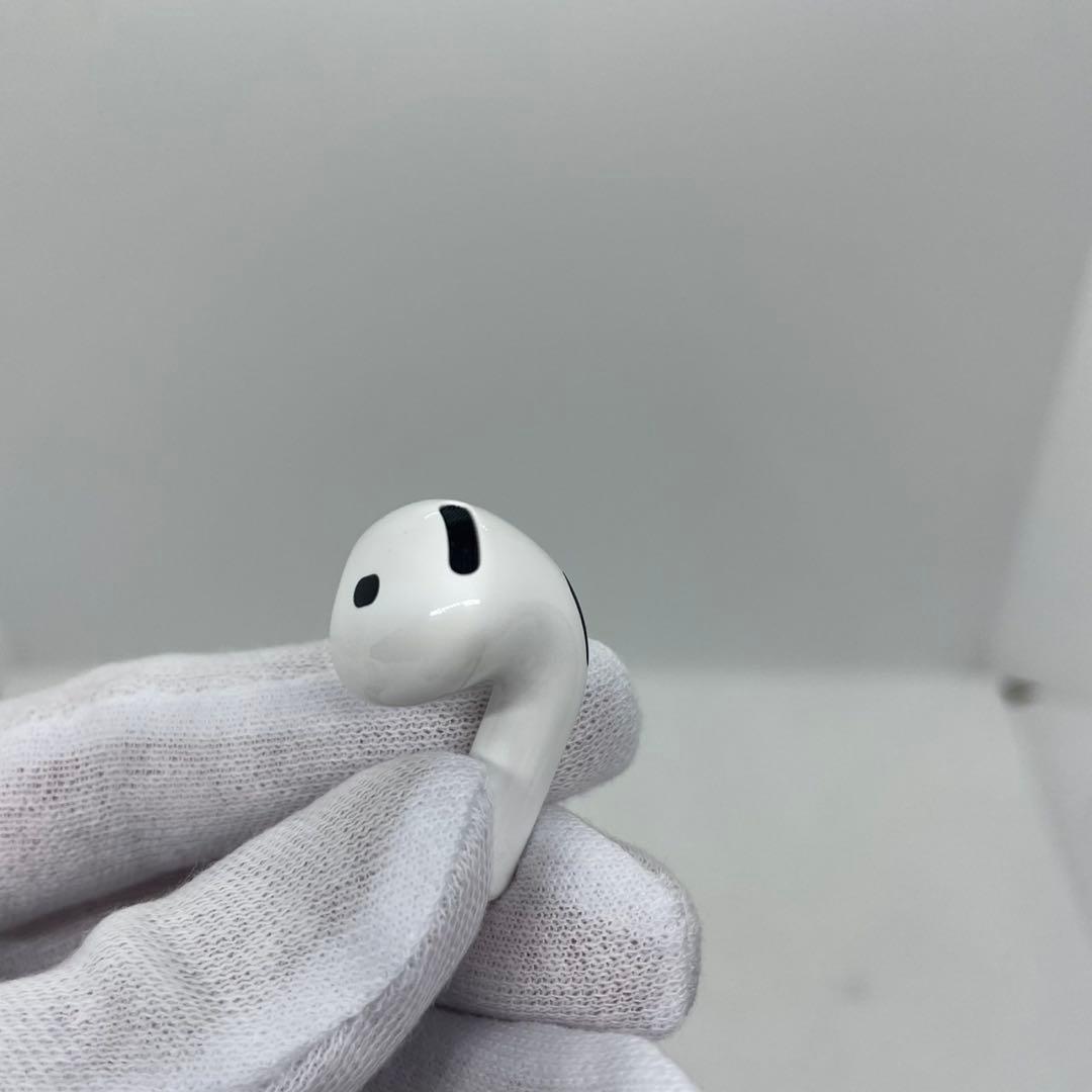AirPods 4 ノイズキャンセリング機能搭載