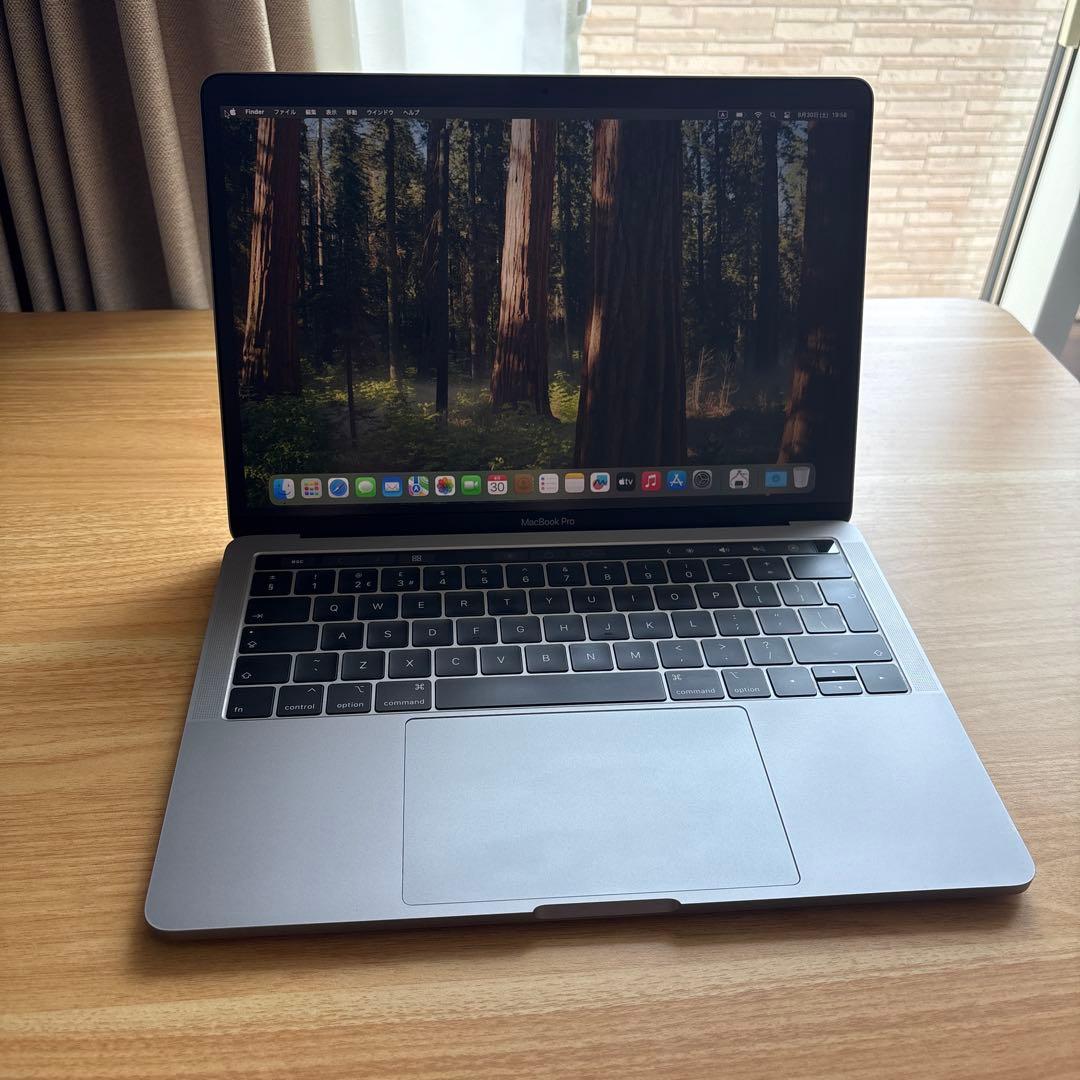 【美品】Macbook Pro 13インチ 2019 i7 16 256 UK